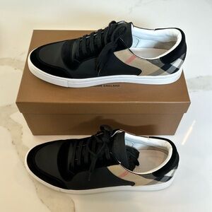 Burberry Size 46 Black and Check Sneakers